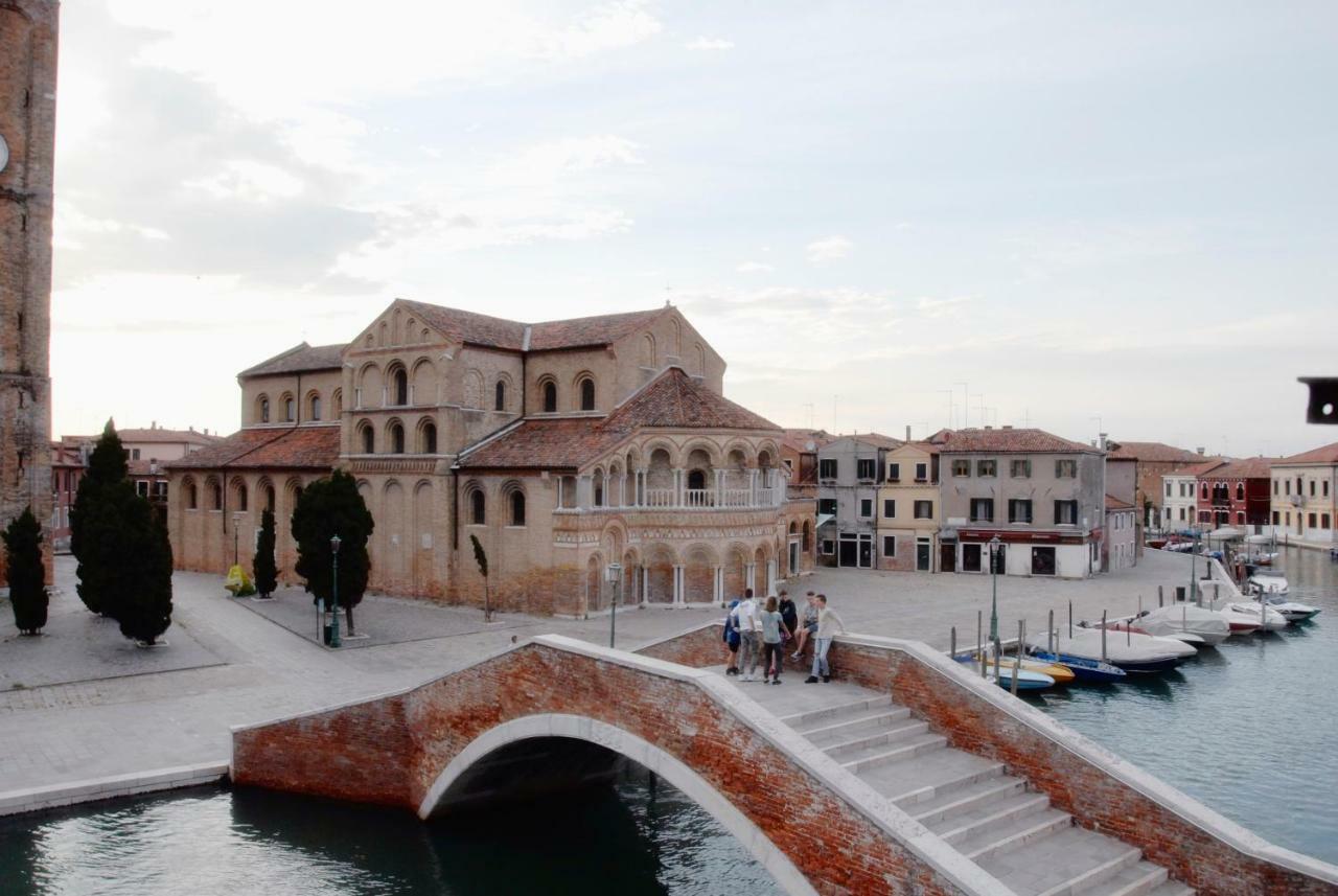 Duomo Murano Apartment With Canal View Bagian luar foto