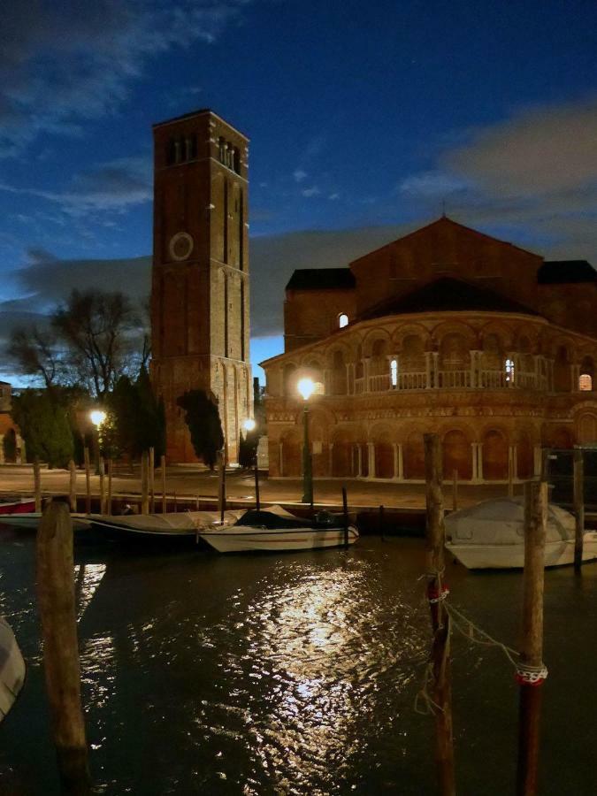 Duomo Murano Apartment With Canal View Bagian luar foto